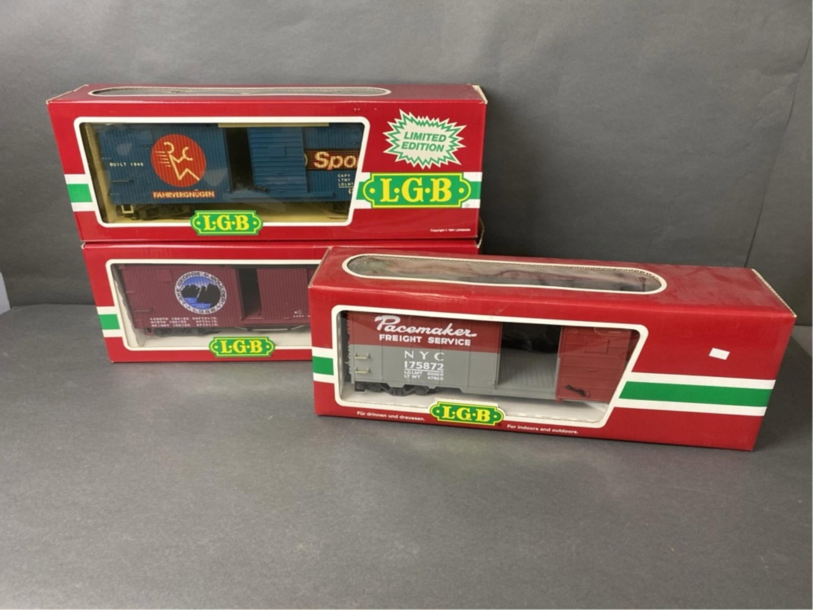 LGB 47914 NY pacemaker box car, 4290vw sport box c: LGB 47914 NY pacemaker box car, 4290vw sport box car, 4267s Lake George & Boulder sound box car W-1 All Train and Train accessories in this