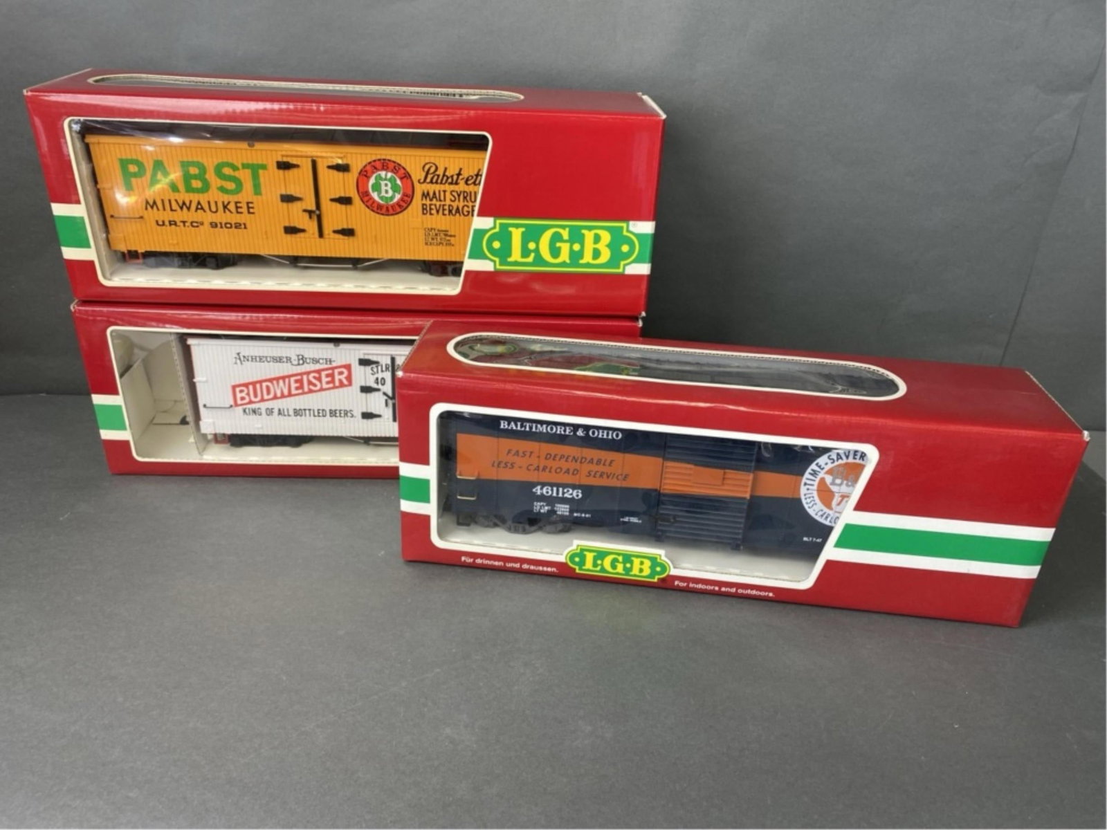 LGB 4074 Pabst reefer car, 4070 Budweiser reefer c: LGB 4074 Pabst reefer car, 4070 Budweiser reefer car, 42915 Baltimore & Ohio box car W-1 All Train and Train accessories in this