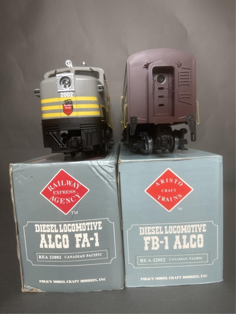 Aristo Craft/ Railway Express Agency diesel locomo: Aristo Craft/ Railway Express Agency diesel locomotive Alco FA/B-1 - Canadian Pacific (REA 22002 and 22052) Both tested and run F/B; both come with original boxes; FA-1 (22002) is measured; R2 20.5W 4