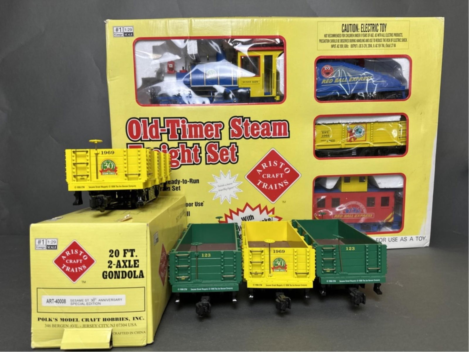 Aristo craft Sesame Street (8 total pieces) - 30th (1 of 20)