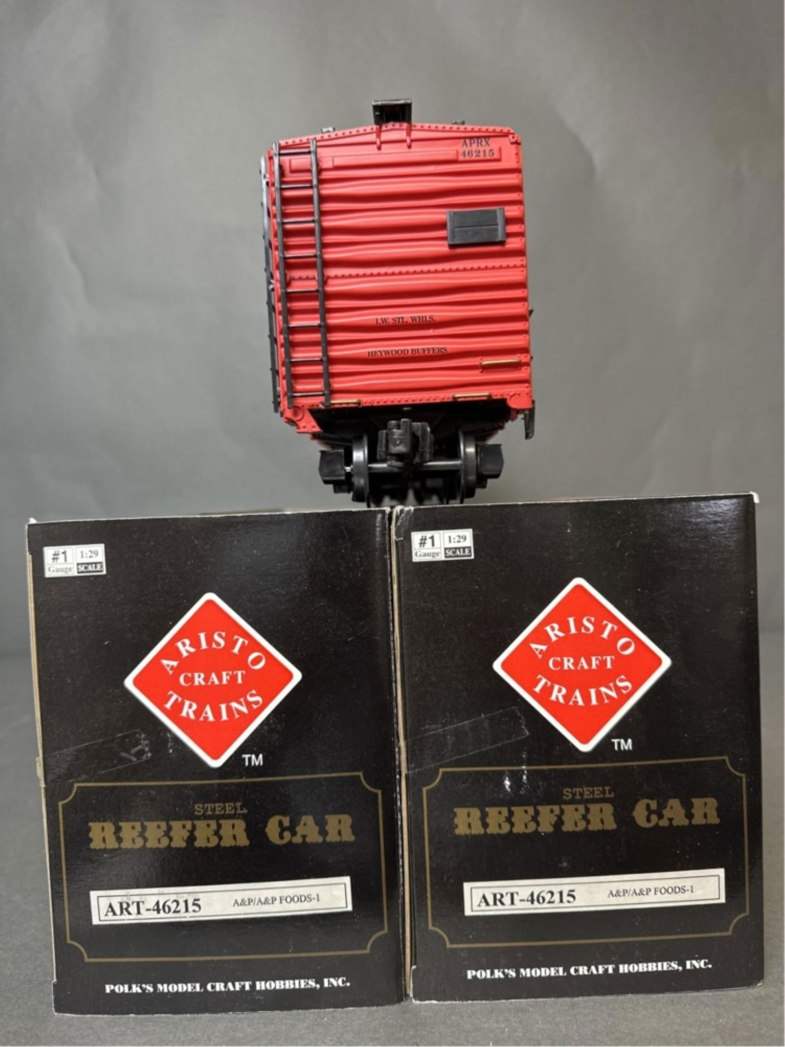 Aristo Craft steel reefer cars - APRX A&P foods AR (1 of 9)