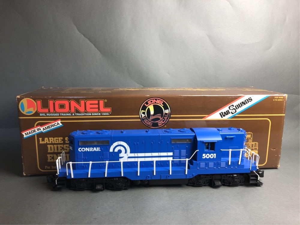 LIONEL - Conrail GP-7 diesel engine Lg Scale (1 of 14)