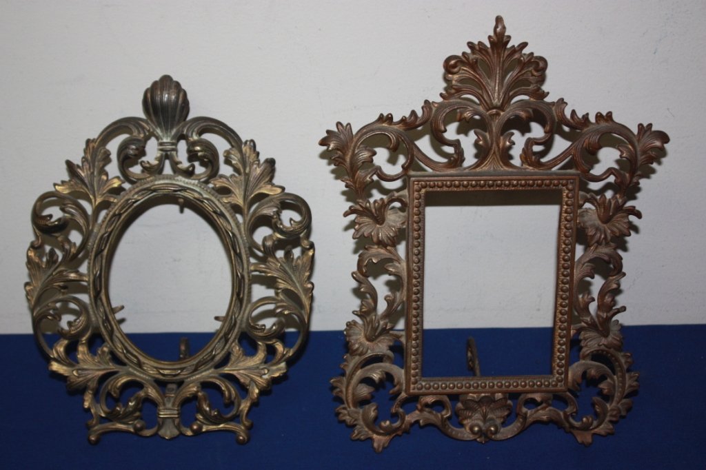 Lot of 2 antique scrolling Acanthus picture frames: Lot of 2 antique scrolling Acanthus picture frames Gilt metal with stands.