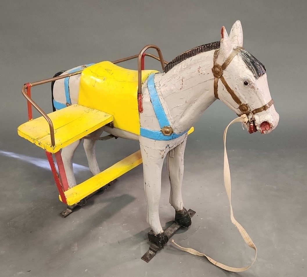 Wood donkey seat (1 of 4)