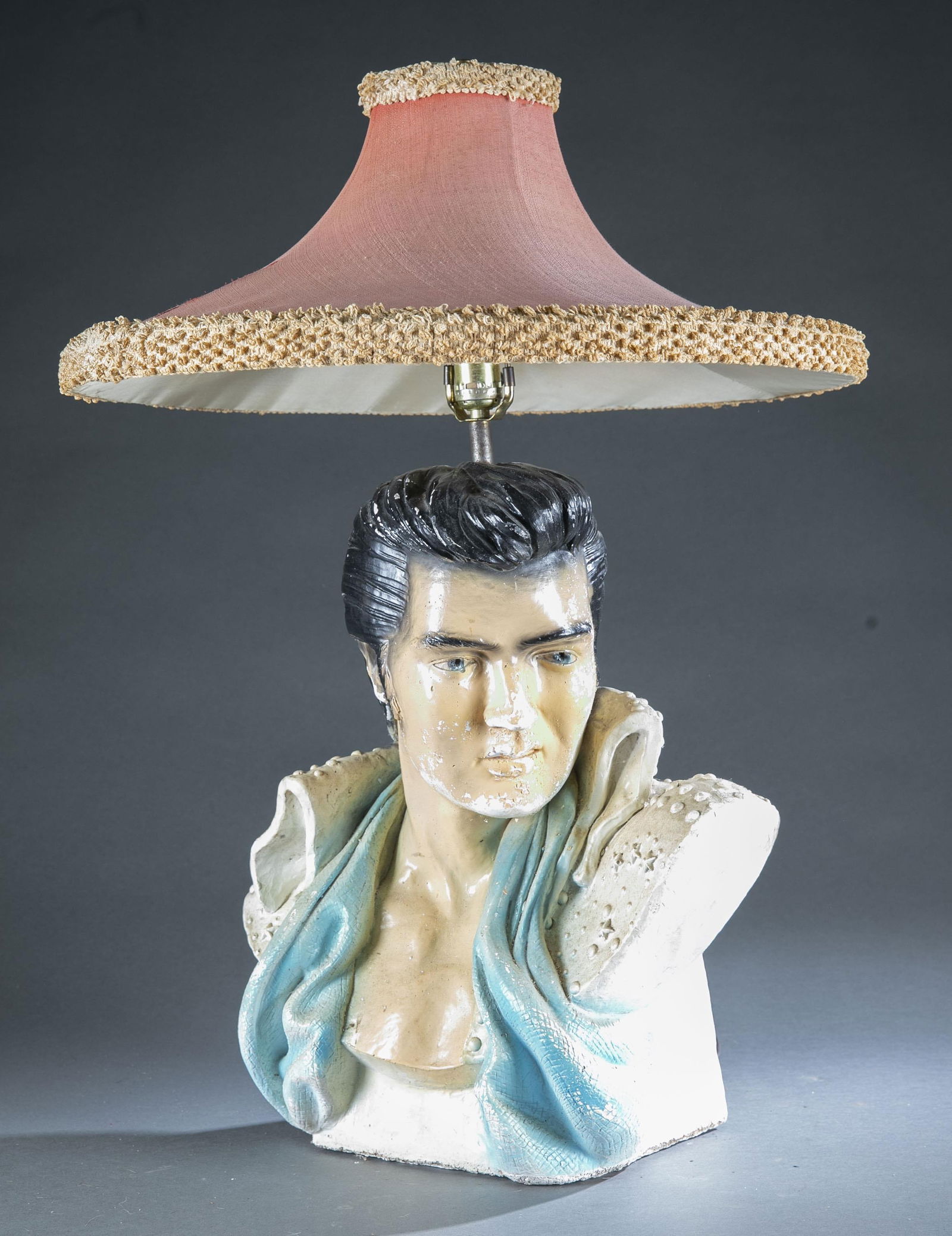 Elvis ceramic lamp. (1 of 6)