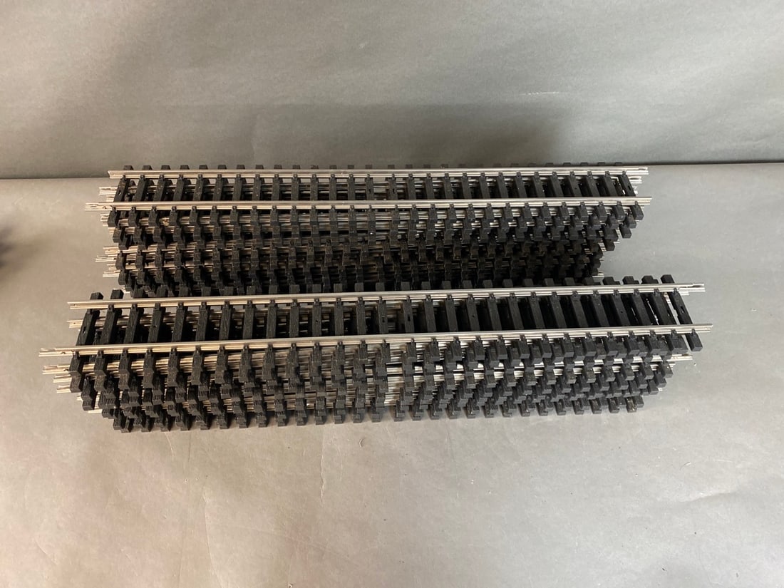 G Scale tracks  Unmarked indoor/ outdoor tracks . 20 24 inch segments (1 of 5)