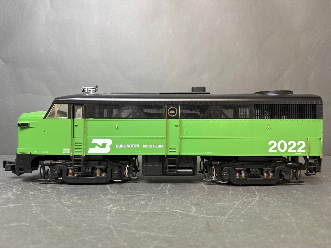 Aristo Craft G-scale diesel locomotive Alco FA/B-1 - Burlington Northern - ART 22022 and 22072 Both (1 of 13)