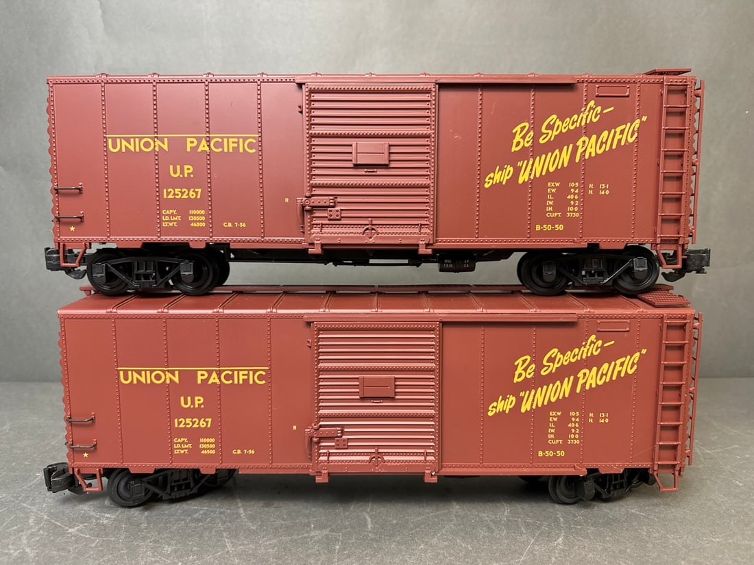 Aristo craft G-scale 40Õ steel boxcars (4 total) - Union Pacific (Streamliners) / UP - ART 46010 (1 of 12)