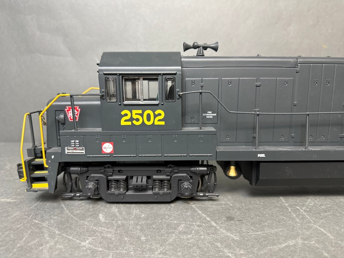 Aristo Craft G-scale GE U25-B Diesel Locomotive - Pennsylvania/ PRR - ART 22199 Locomotive tested (1 of 11)