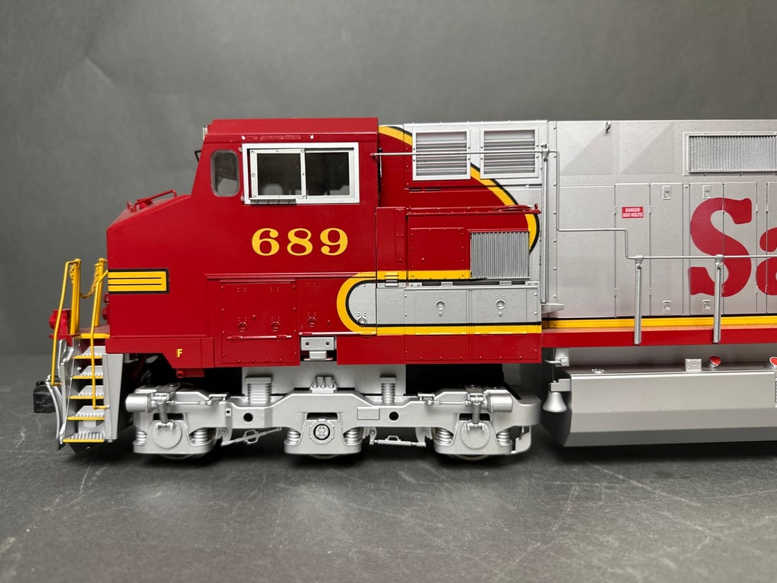 Aristo Craft G-scale Dash-9 Diesel Locomotive - Santa Fe / ATSF - ART 23005 Locomotive tested and (1 of 13)