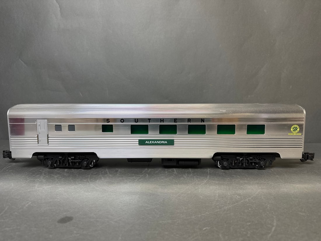 Aristo Craft G-scale Streamline Passenger Cars: Diner and Vista Dome - Southern / SR - ART 32511 and (1 of 17)