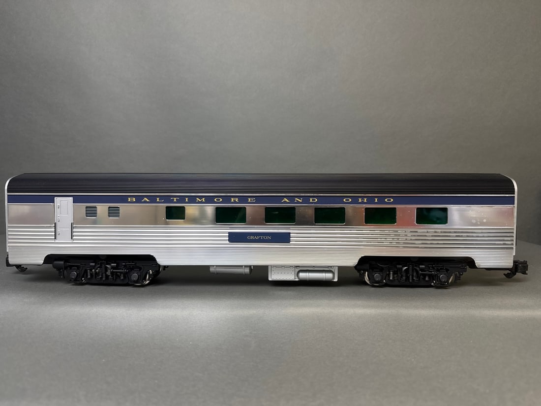Aristo Craft G-scale Streamline Passenger Cars: Diner and Vista Dome - Baltimore & Ohio / B&O - ART (1 of 20)