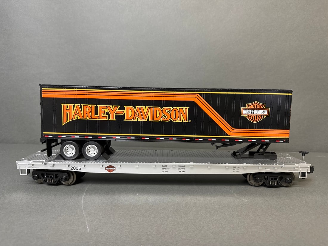 Rail king/Mikes Train House G-scale Harley Davidson Flat Car with 45Õ Trailer (2005 and 2006) - (1 of 20)