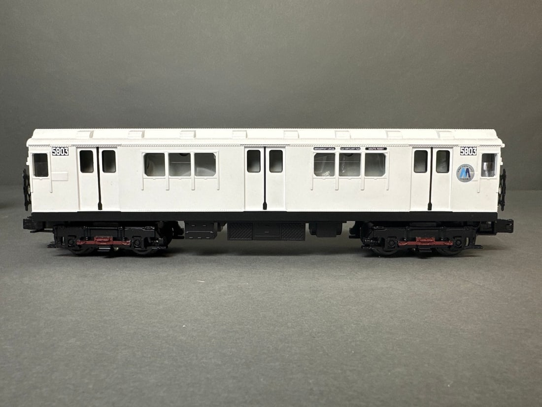 Rail King/Mikes Train House O scale R-12 4-Car Subway Set - Metropolitan Transportation Authority (1 of 20)