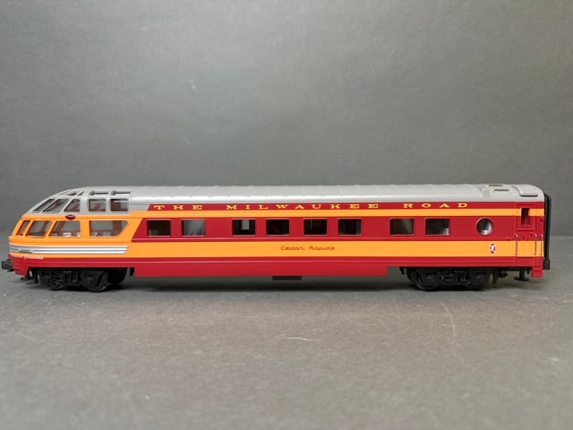 Mikes Train House O-scale Milwaukee Road - 70Õ ABS Passenger Cars (Smooth -3) and R50B Express (1 of 20)