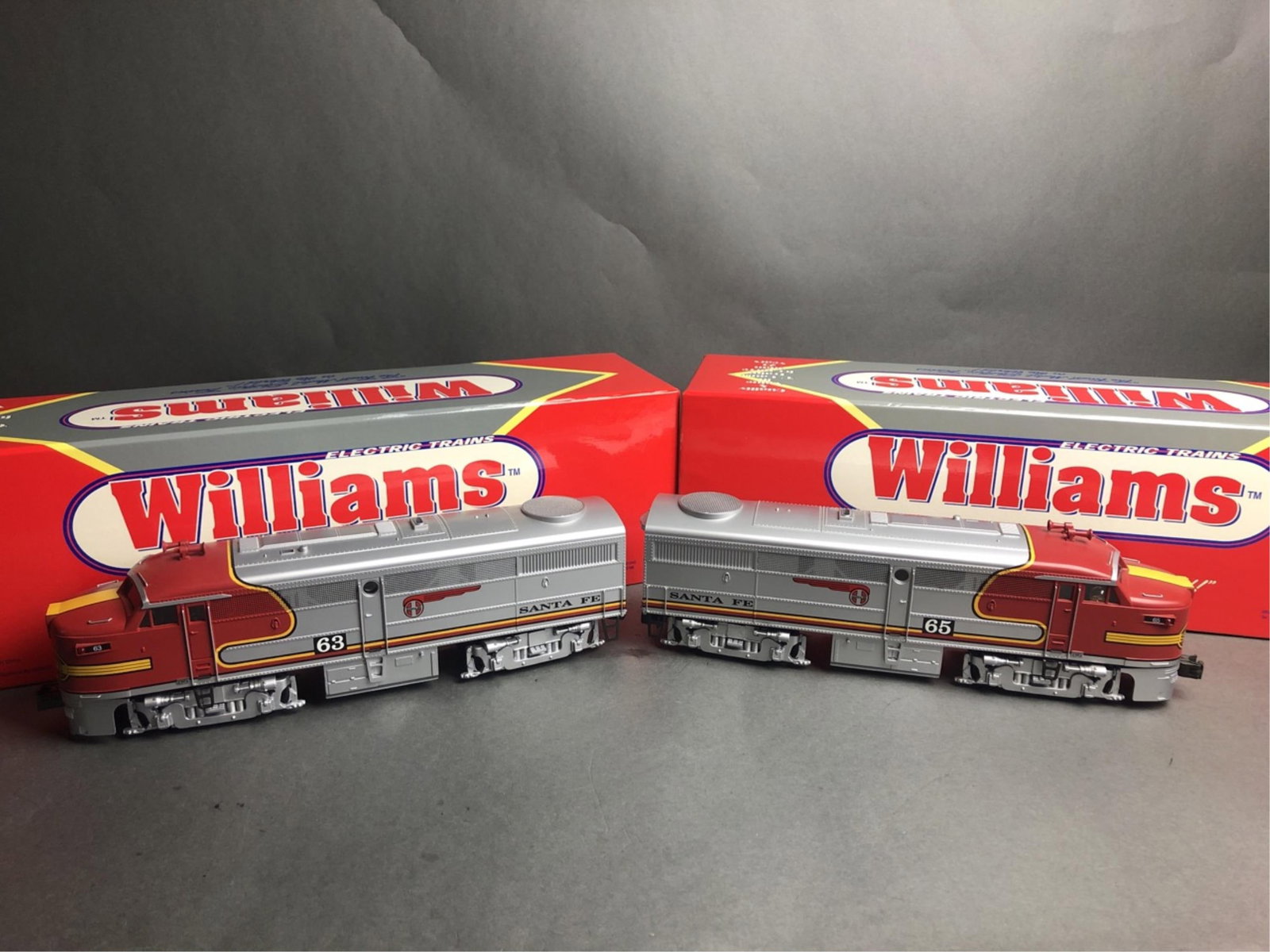 WILLIAMS O-gauge Alco FA-1 Locomotive set - Santa (1 of 18)