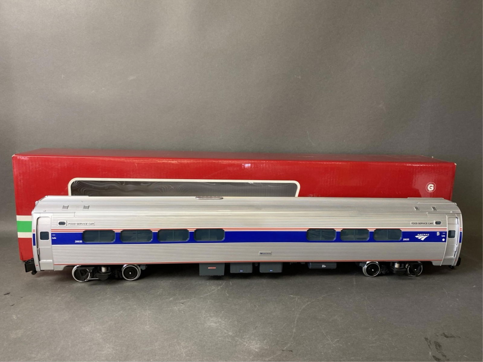 LGB G-scale Amtrak Amfleet cafe car Phase V #20035 (1 of 15)