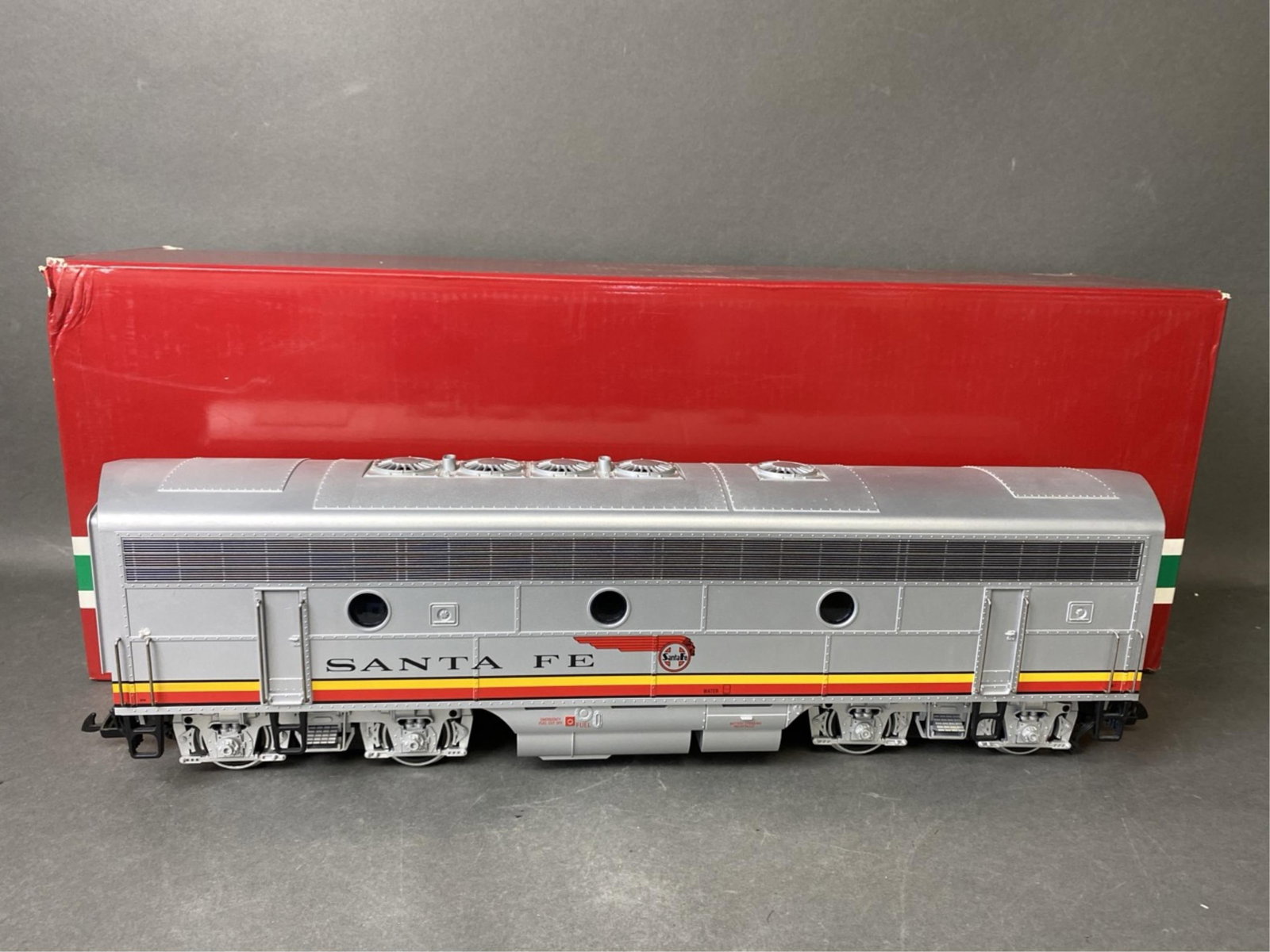 LGB G-scale Santa Fe EMD F7 non Powered B unit w/s: Comes with original box; view photos for any details and imperfectionsLocation: W-5
