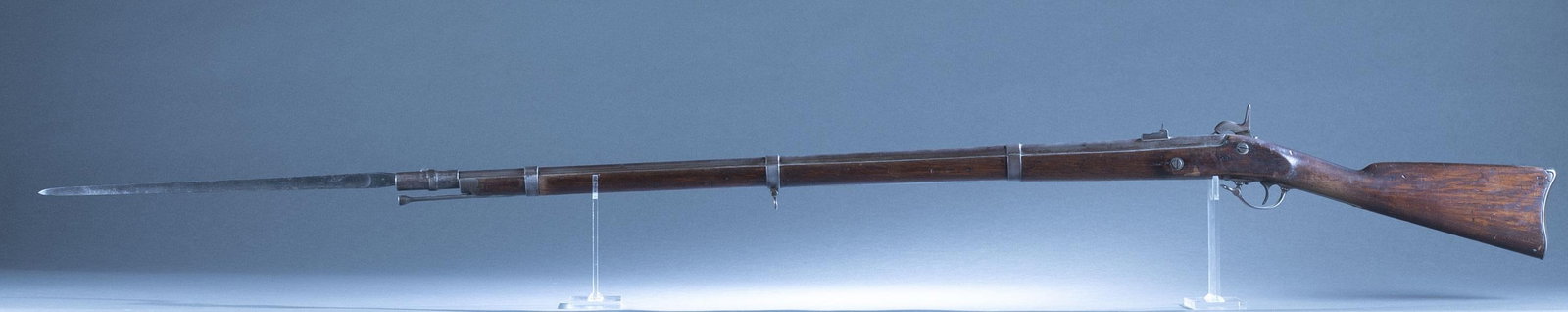 Civil War U.S. M1861 Trenton rife-musket, .58 cal: A 1864 Civil War U.S. Model 1861 Trenton New Jersey Property Markings rife-musket with bayonet, .58 caliber. 40" barrel dated "1864" and "22" and "N.J" on left barrel flat. Lock plate dated 1864 and e