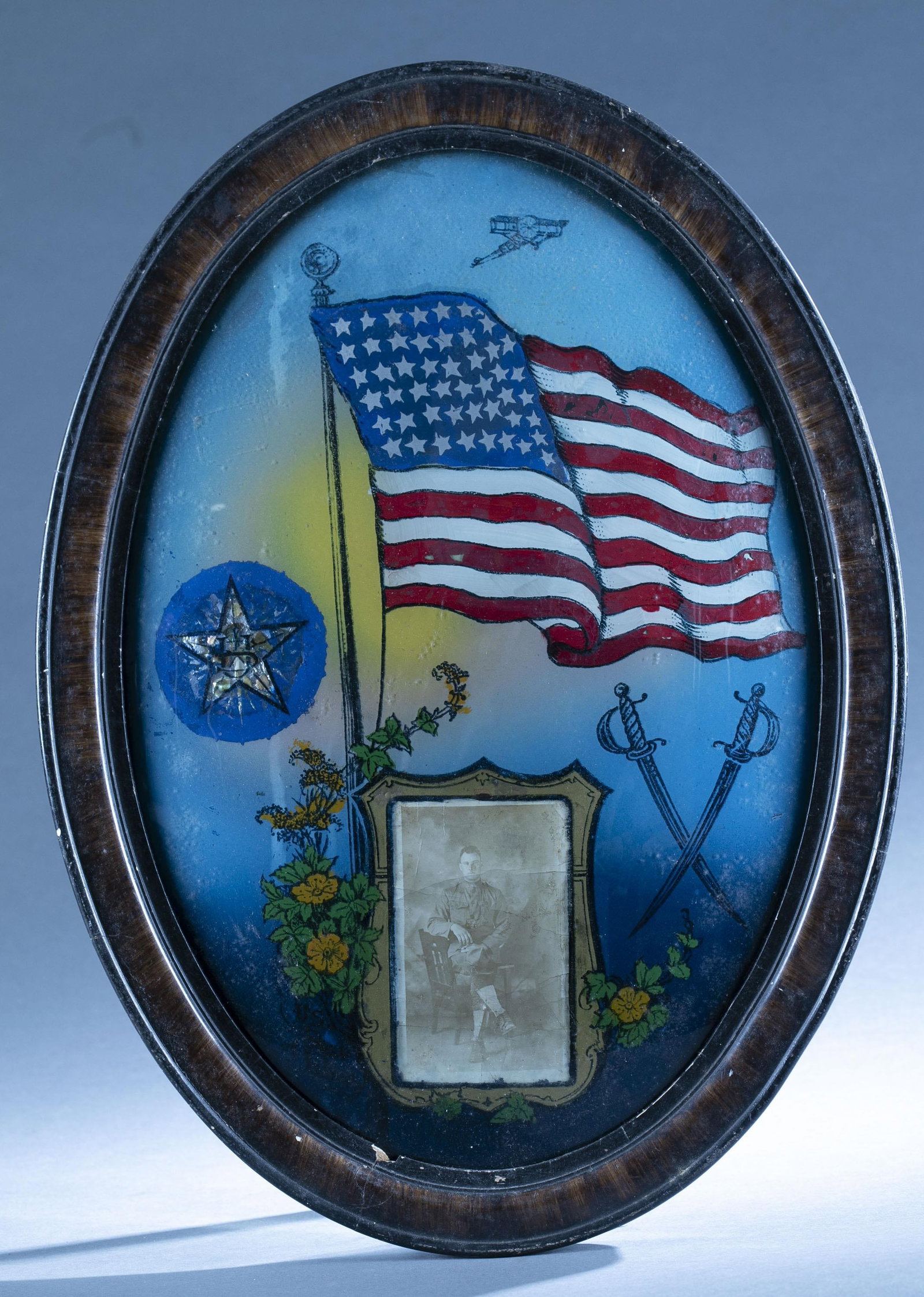 WW1 U.S. reverse painted framed photograph: A WW1 U.S. reverse painted framed photograph. Wood ogee frame. 22" x 16"