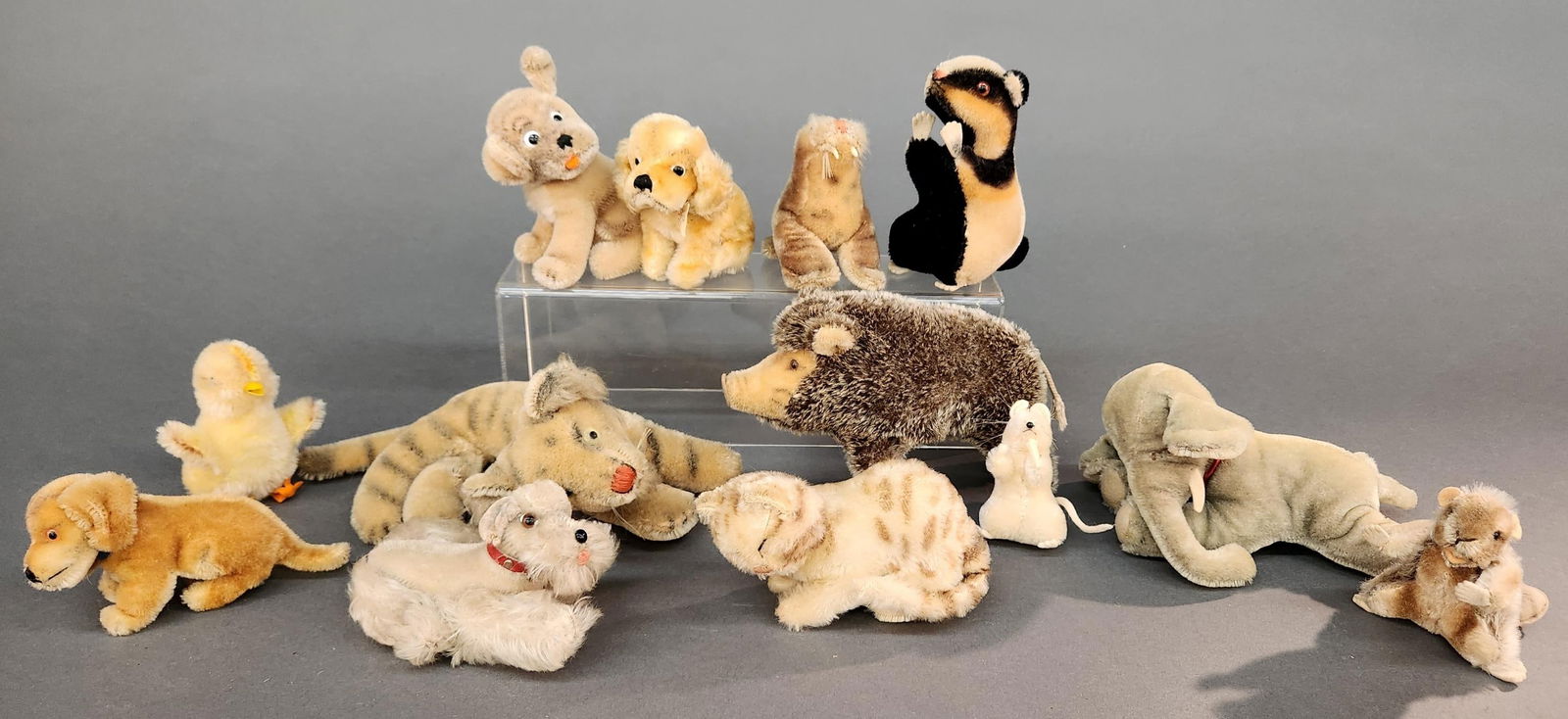 13 Vintage Steiff stuffed animals (1 of 5)