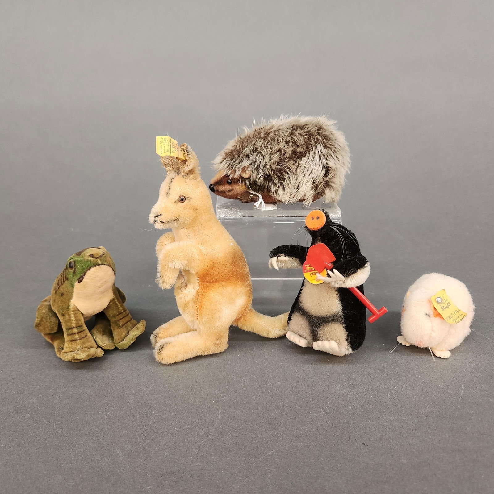 5 Vintage small Steiff stuffed animals (1 of 2)