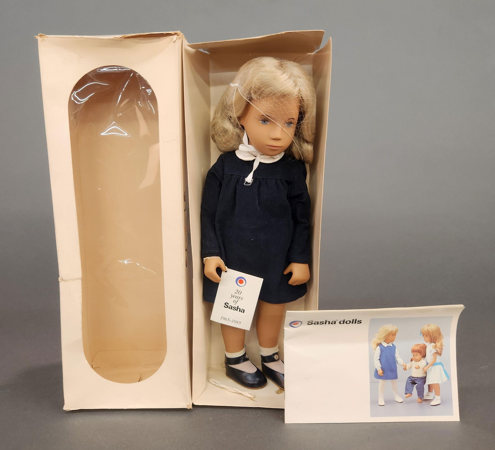 Sasha 1983 No. 1 20th Ann. doll in box (1 of 4)