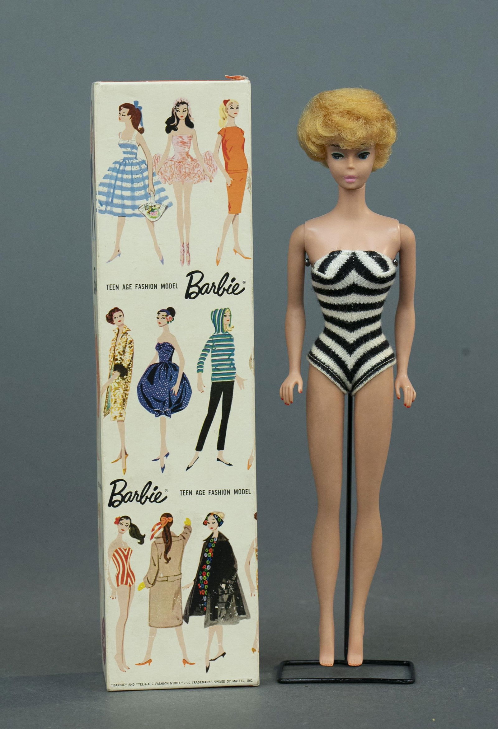 Rare 1961 Mattel White Ginger Bubble Cut  Barbie (1 of 3)