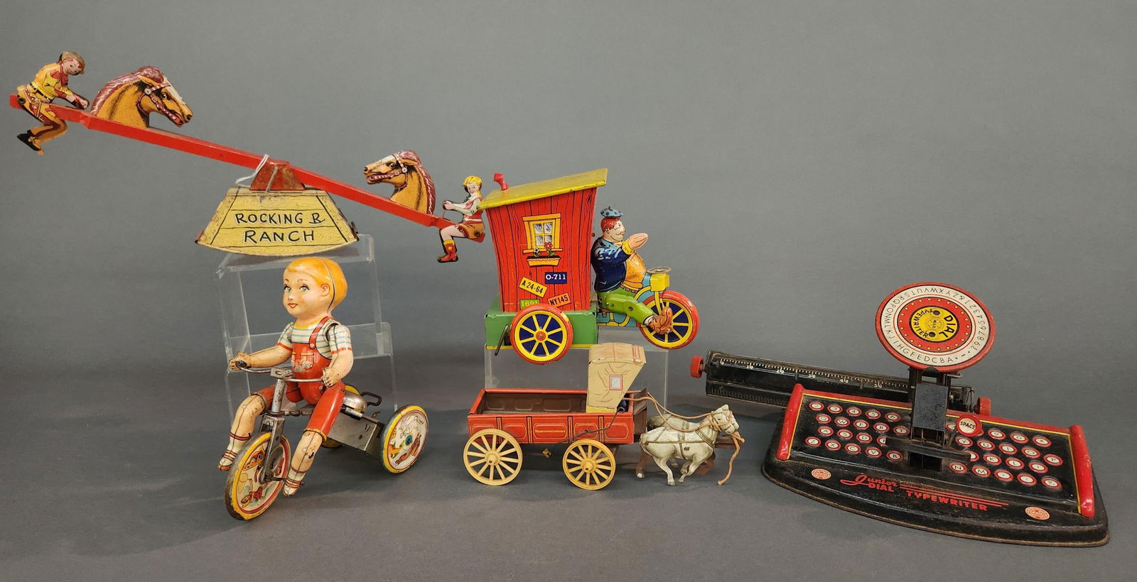 5 Vintage tin litho toys (1 of 2)