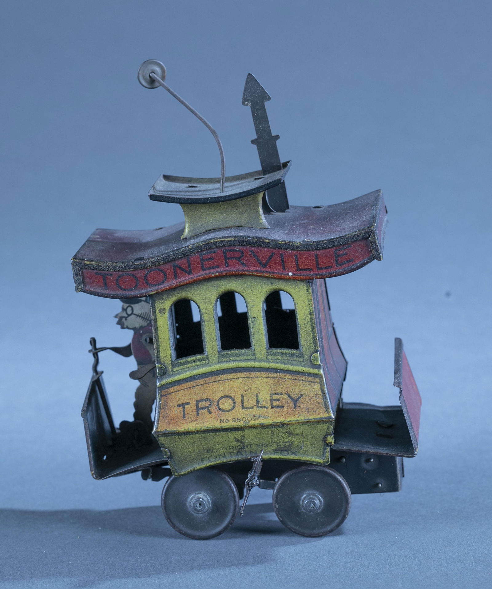 Fontaine Fox tin litho windup Toonerville Trolley (1 of 5)