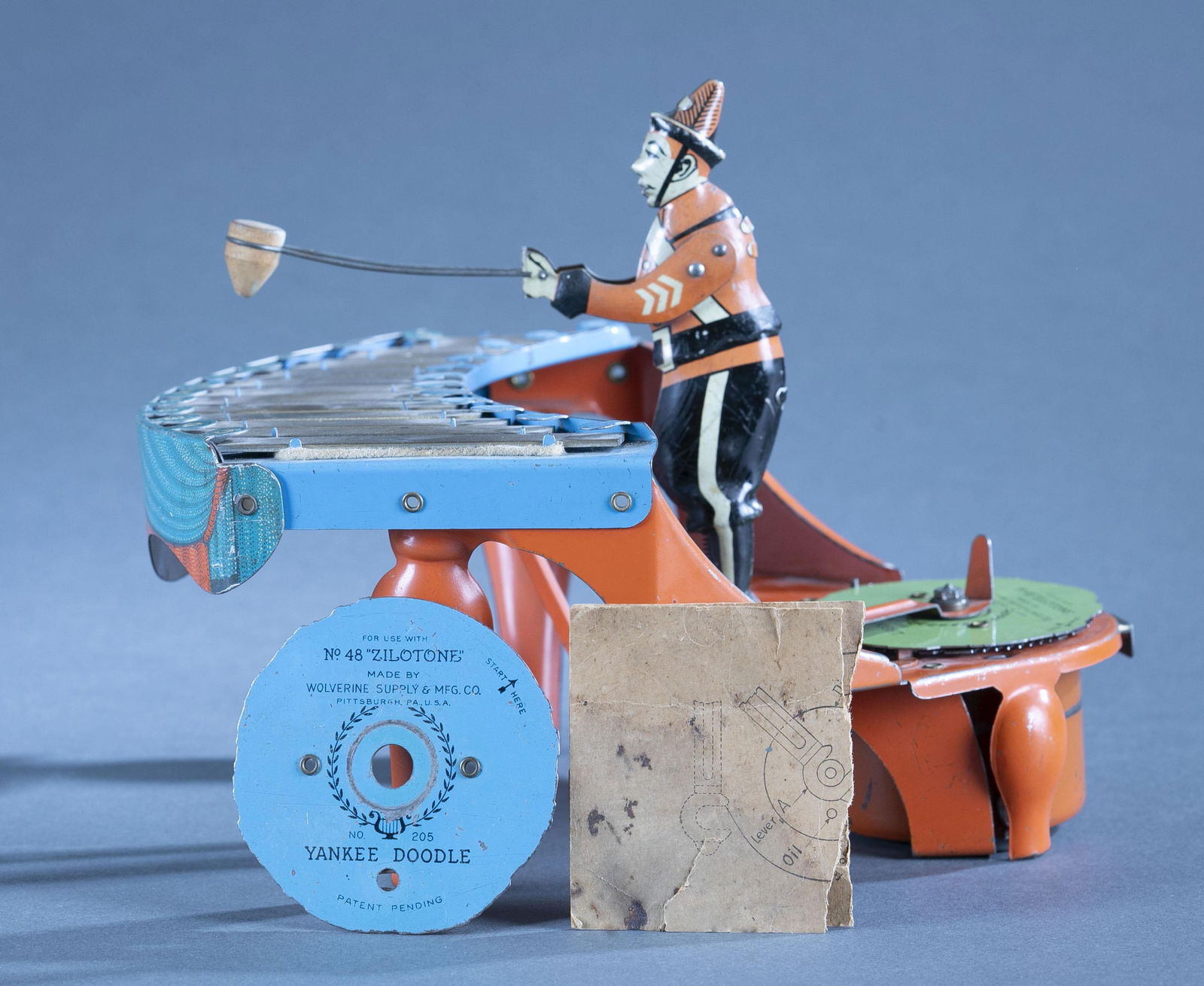 Wolverine "Zilotone" windup music player (1 of 4)