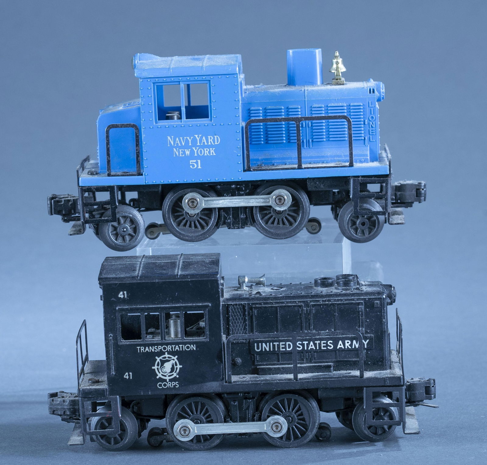 2 Postwar Lionel O gauge No. 41 & 51 switchers (1 of 5)