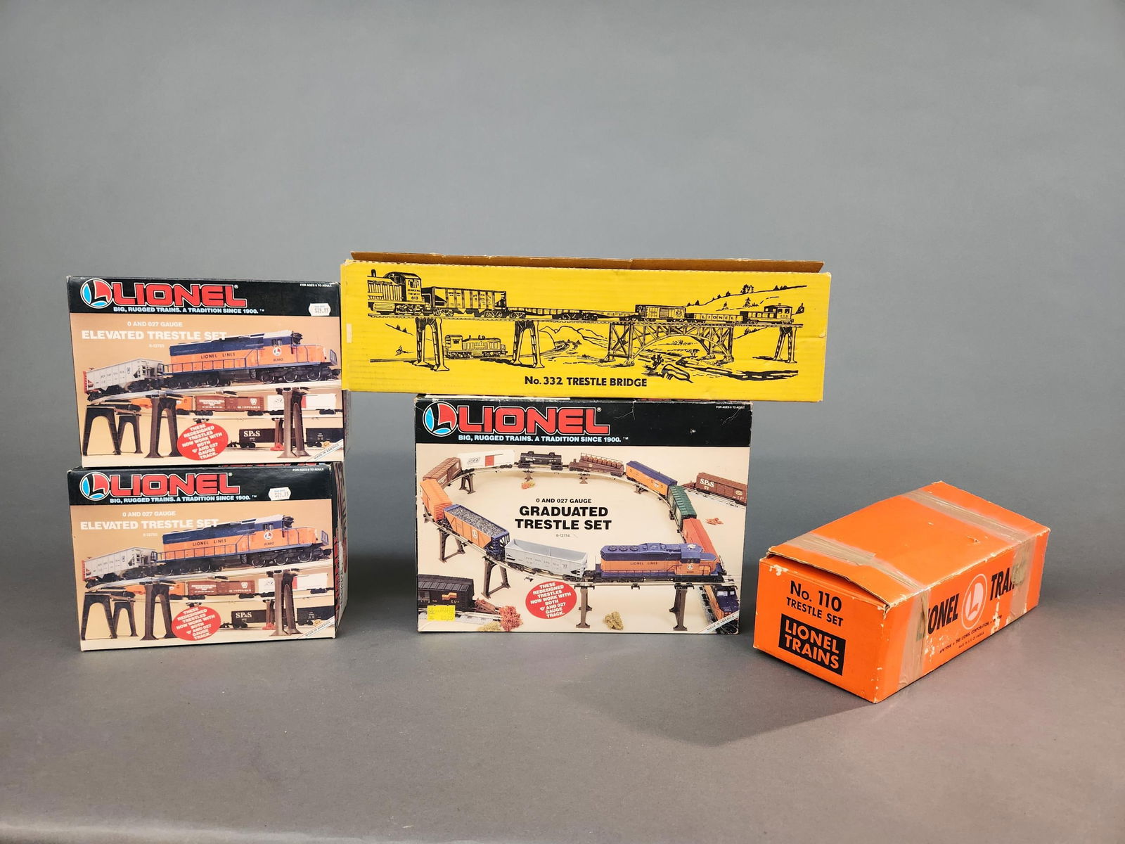 6 Lionel elevated trestle and trestle bridge sets (1 of 5)