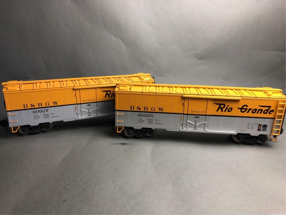 2 Rail King One Gauge DRGW box cars (1 of 17)