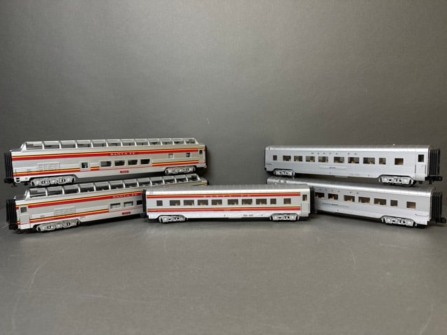 5 Rail King O Gauge Santa Fe cars (1 of 20)