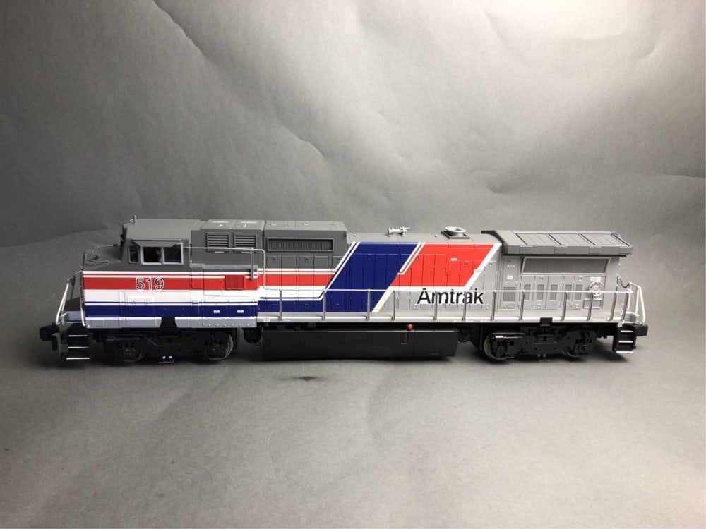 RAIL KING - Amtrak diesel One Gauge (1 of 8)