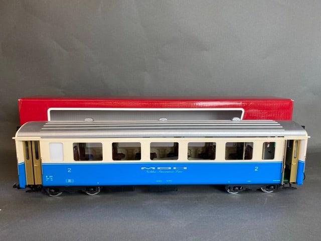 LGB G-scale MOB 2nd class passenger car - 35673 (1 of 5)