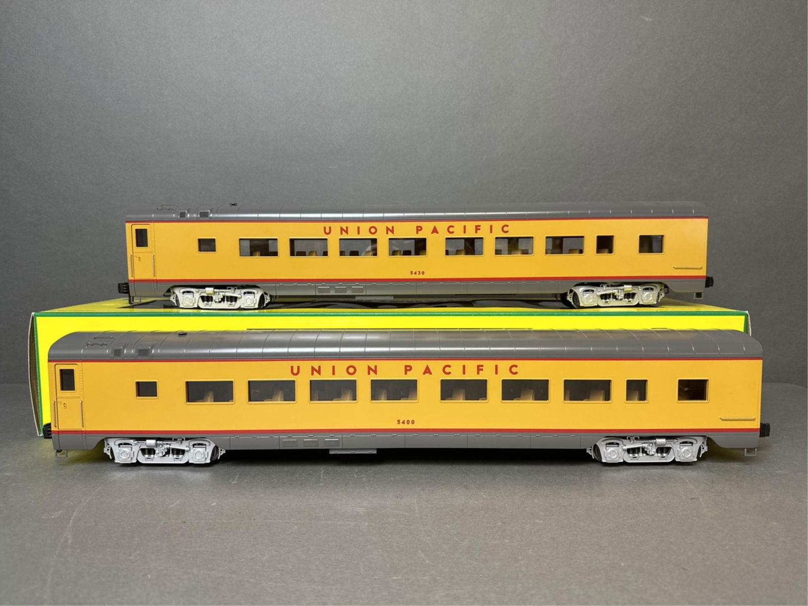 Rail King/ MTH G-scale Union Pacific 70? Streamlin (1 of 16)