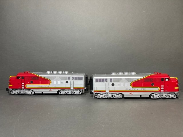Rail King/ MTH G-scale Santa Fe - F-3 AA Diesel En (1 of 20)