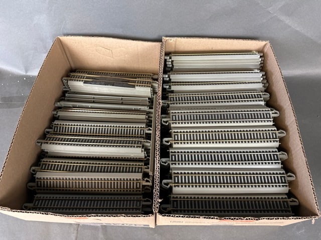 Bachmann E-Z track system (1 of 3)