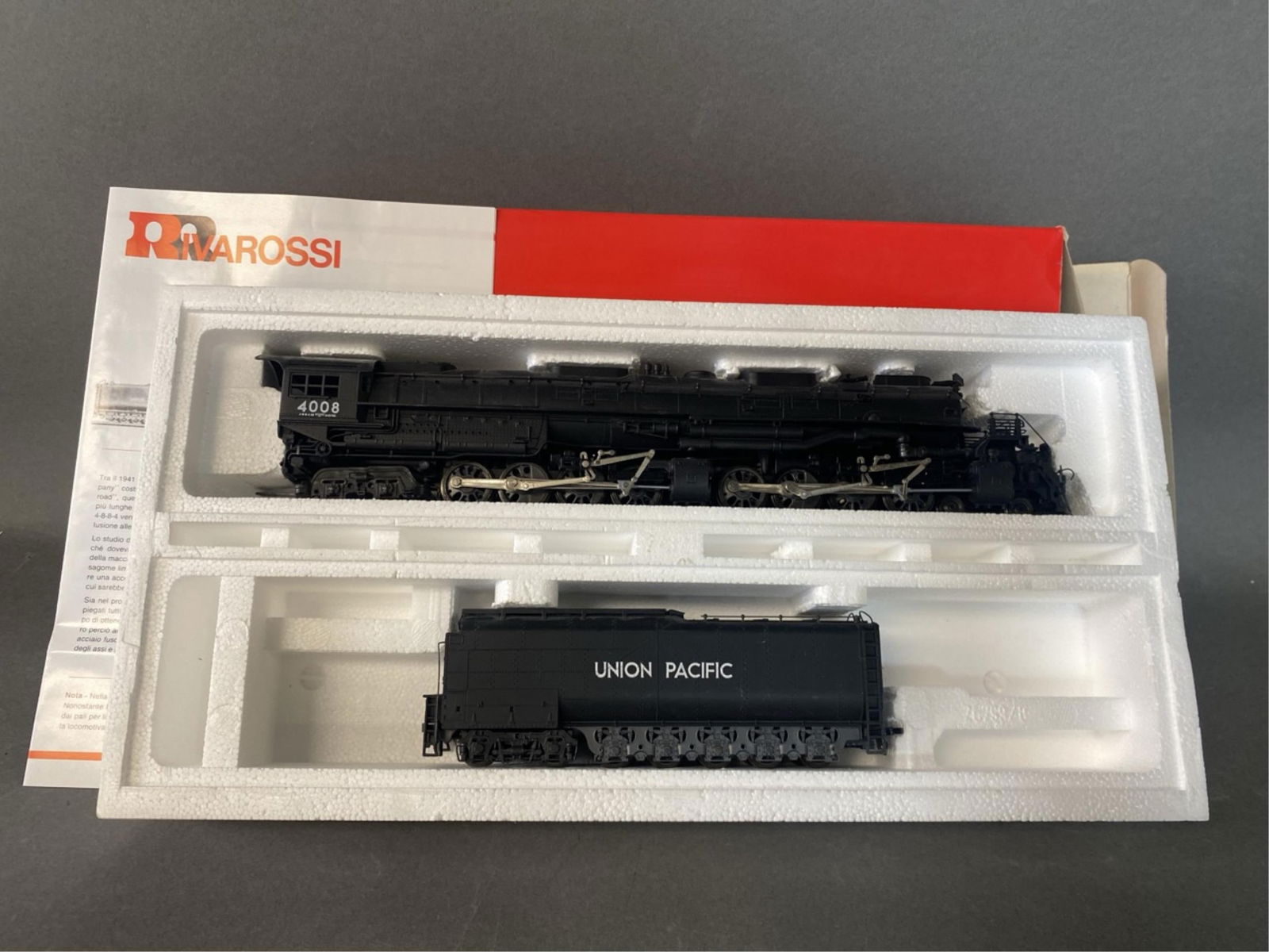 Rivarossi HO trains (1 of 11)