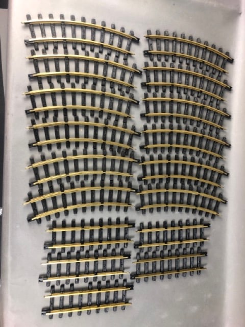 New Bright Co. O Scale Tracks. (1 of 2)