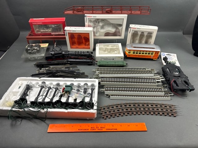 Tracks, Streetlights, Trucks, Molds, Locomotives, (1 of 3)