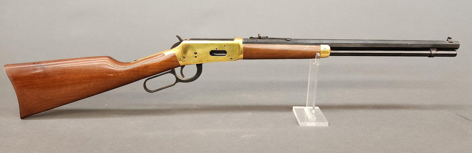 Winchester 66' Centennial carbine, 30-30 Win: [Modern Firearm] A Winchester 1966 Centennial 66" lever action carbine, 30-30 Win. Blued barrel and brass plated receiver. 20" octagon barrel. Walnut straight wrist stock. Serial 79665. 381/2" overall