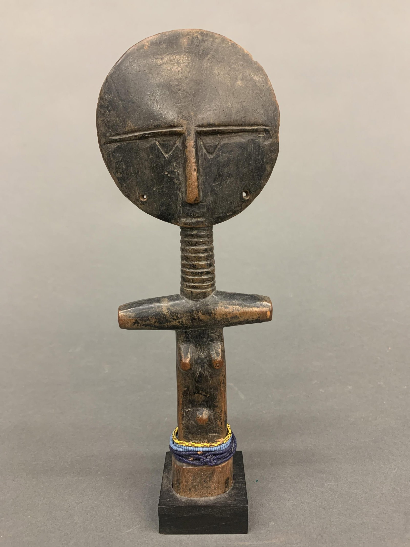 Asante akuaba figure, Ghana. (1 of 2)