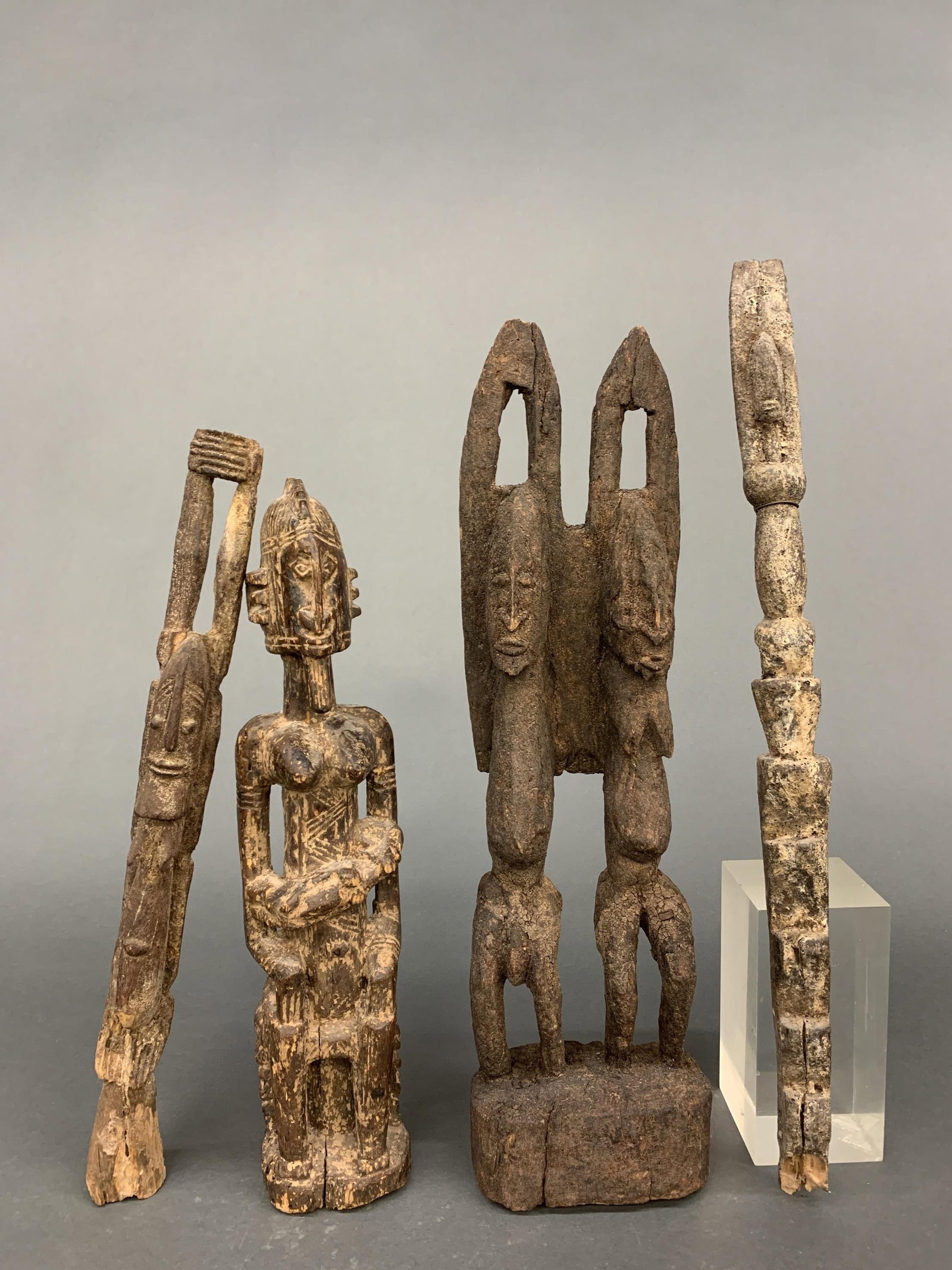 4 Dogon figures, Mali. (1 of 10)