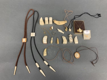 Billiken objects.