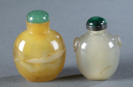 2 Chinese agate snuff bottles.