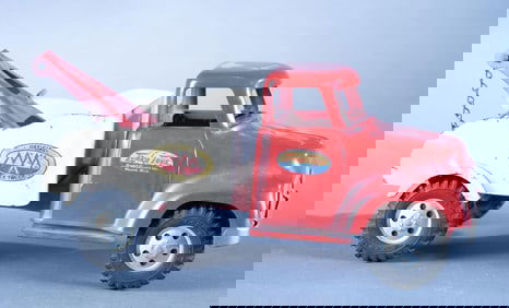 1954 Tonka MM Wrecker Tow Truck