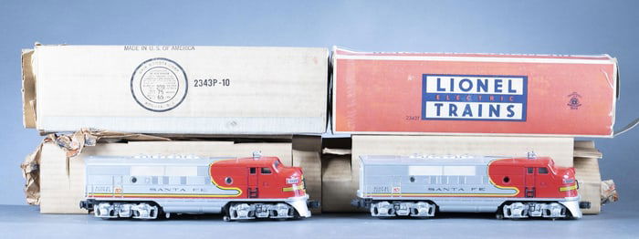 Postwar Lionel O Gauge No. 2343 Santa Fe engine